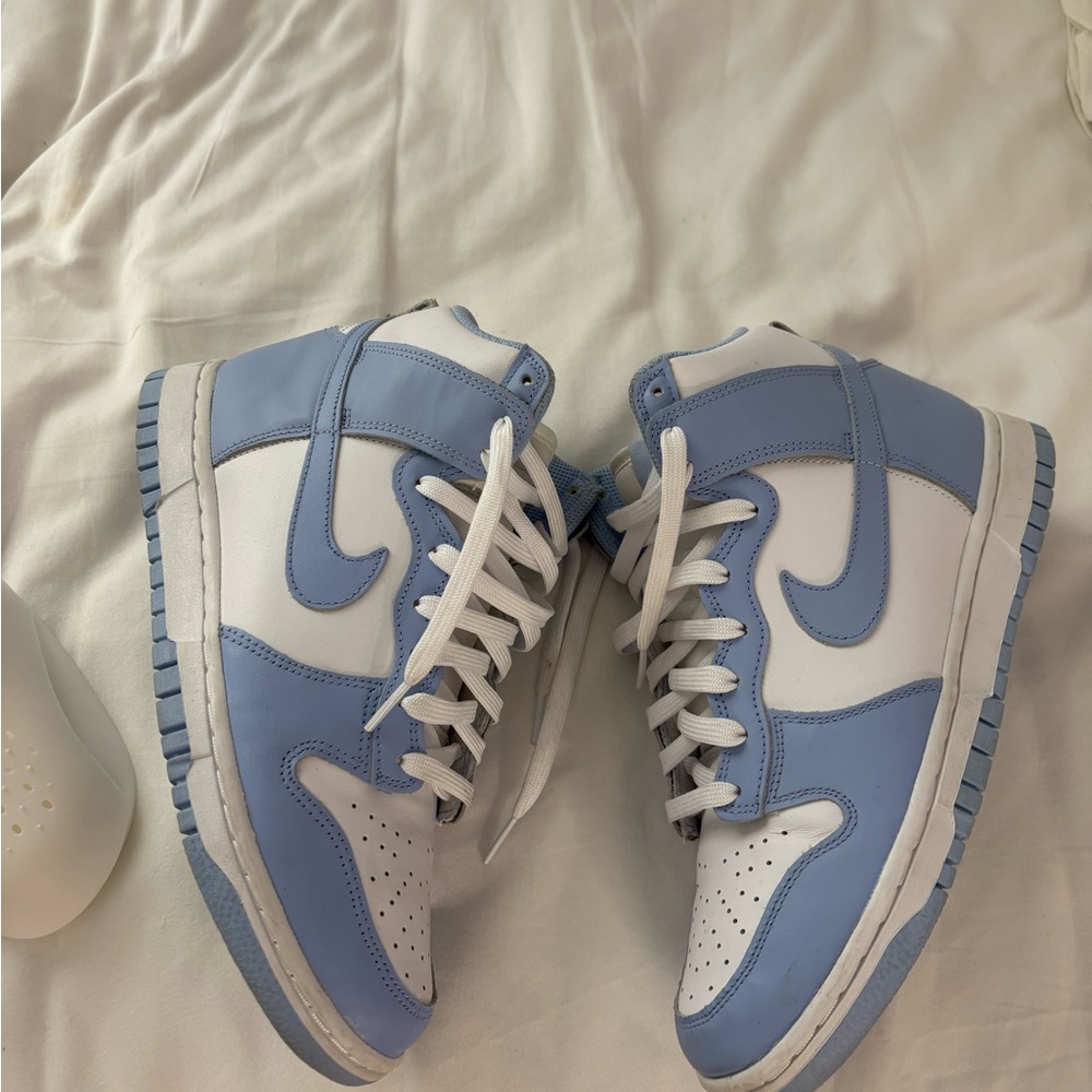 Nike Womens' High-Top Sneakers in Aluminum - Picture 4 of 8